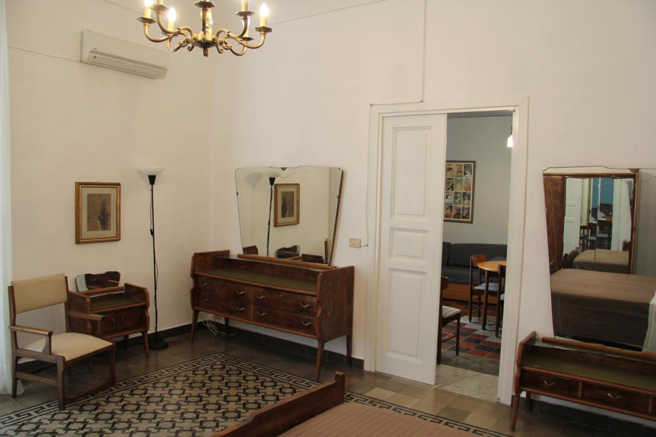 Casa Vacanza Icaros, Ortigia Hictoric Center, 200 Mt From The Beach Syracuse Exterior foto