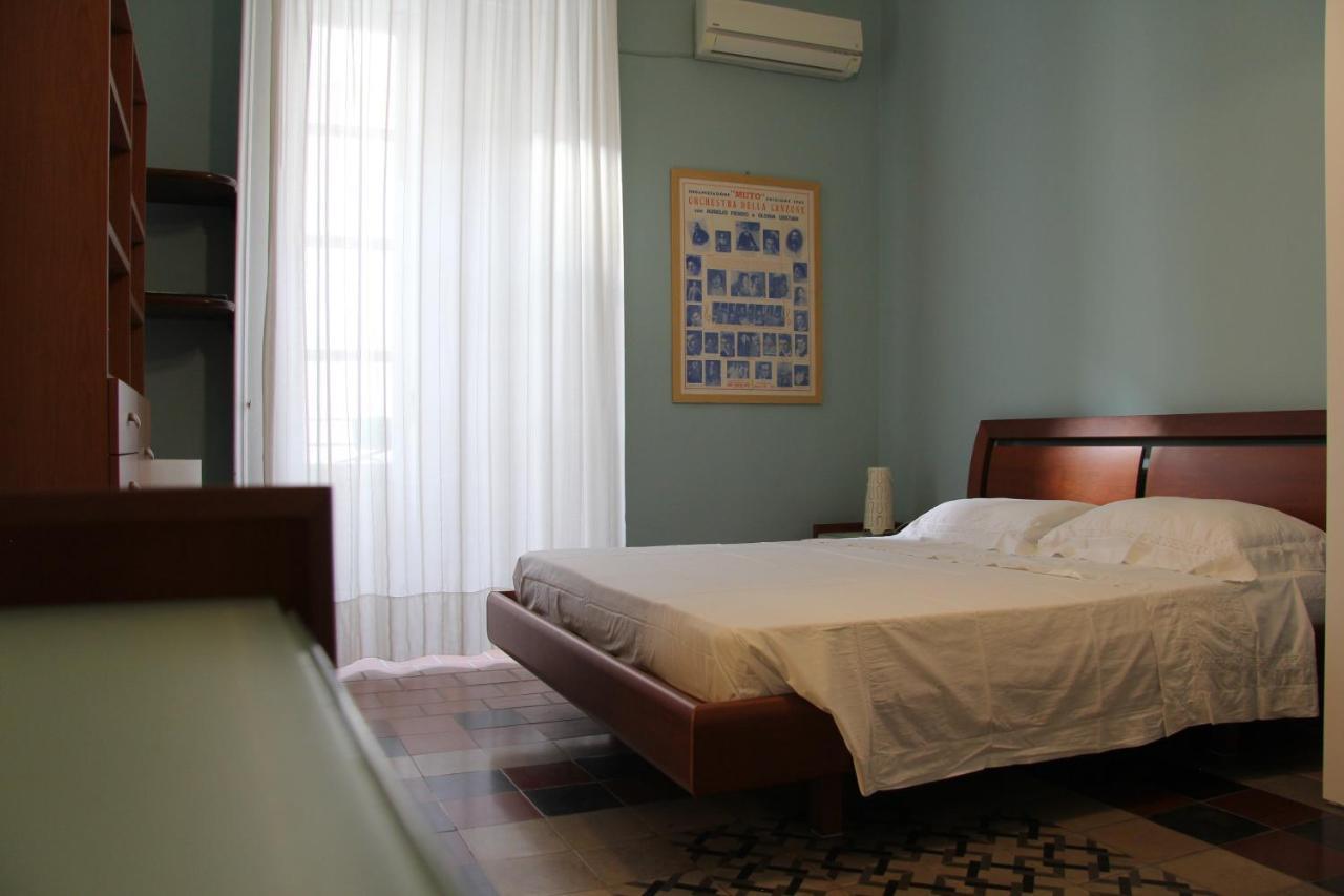 Casa Vacanza Icaros, Ortigia Hictoric Center, 200 Mt From The Beach Syracuse Exterior foto