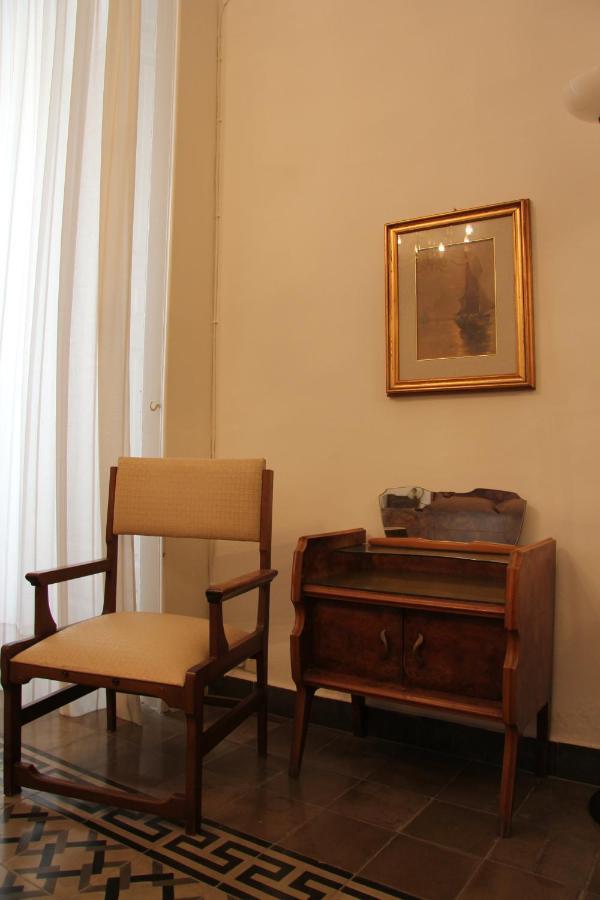 Casa Vacanza Icaros, Ortigia Hictoric Center, 200 Mt From The Beach Syracuse Exterior foto