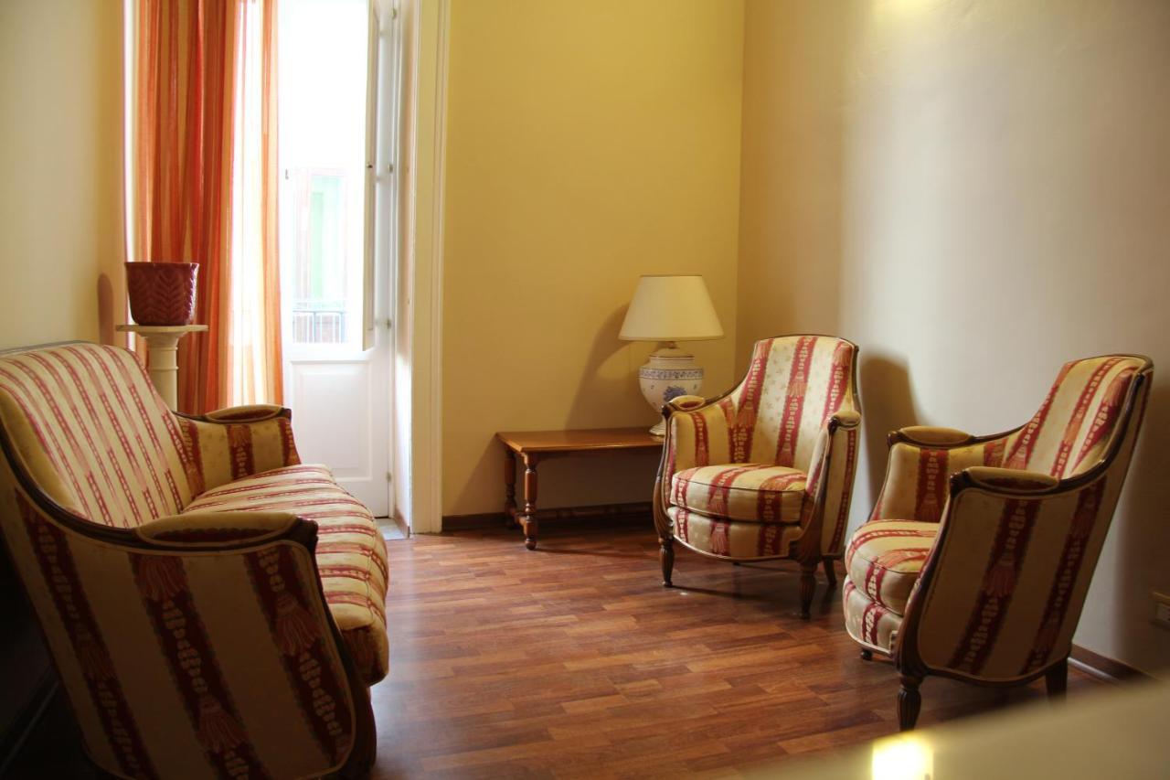 Casa Vacanza Icaros, Ortigia Hictoric Center, 200 Mt From The Beach Syracuse Exterior foto